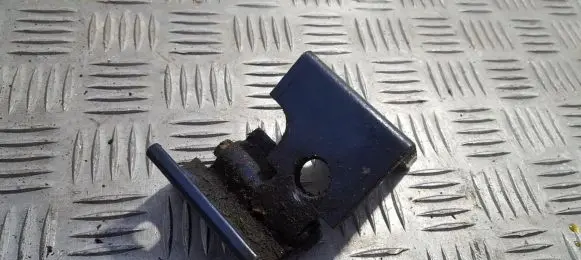 BMW X5 E53 Rear door lower hinge