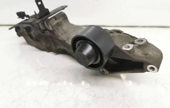 Generator/alternator bracket