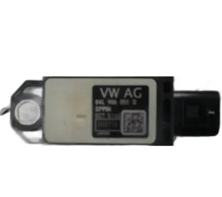 Volkswagen Golf VII Reversing light switch sensor 