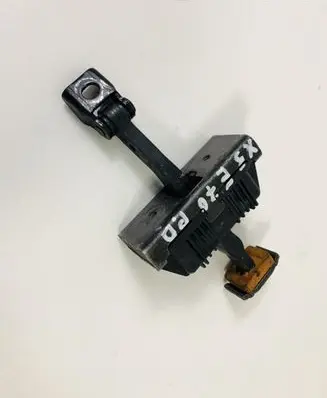 BMW X5 E70 Front door check strap stopper 7141024
