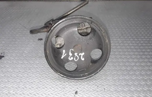 Ford Fiesta Power steering pump 2S6C3A696