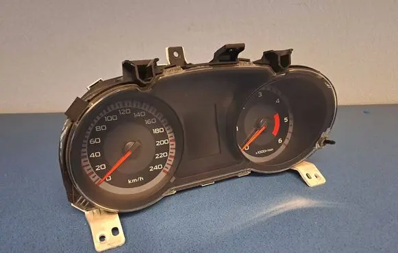 Citroen C-Crosser Speedometer (instrument cluster) 769166220H