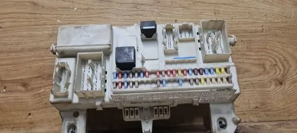 Volvo V50 Fuse module 31254903 31268178