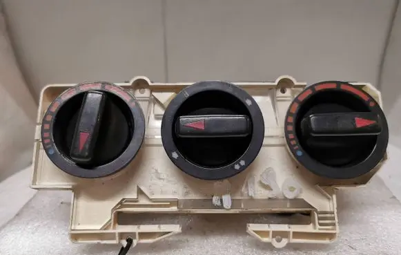 Mercedes-Benz 190 W201 Climate control unit 2016830275