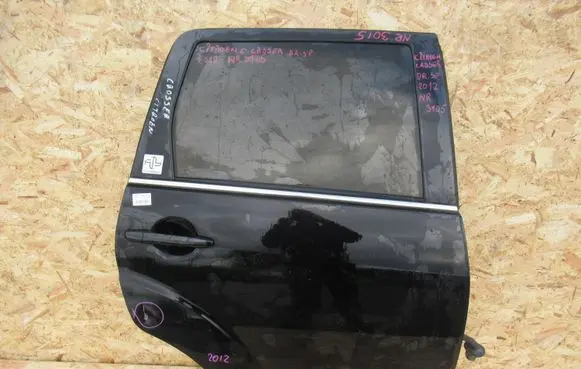 Citroen C-Crosser Rear door