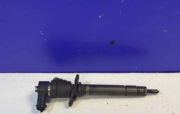 Volvo S60 Fuel injector 0445110078 8658352