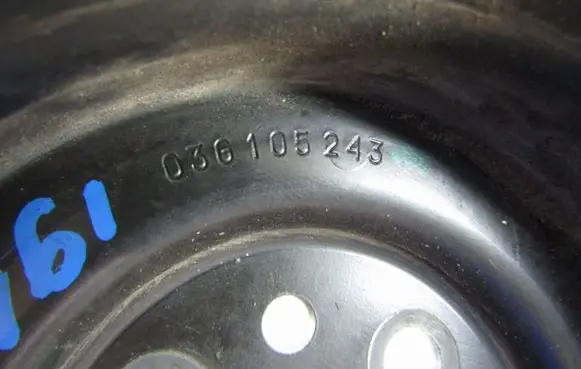Seat Toledo III (5P) Crankshaft pulley 03G105243