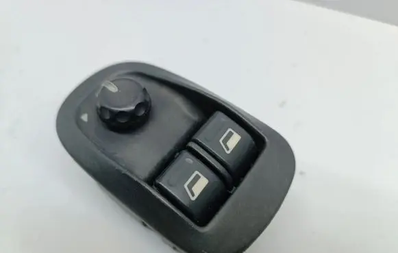 Peugeot 206 Electric window control switch 11530