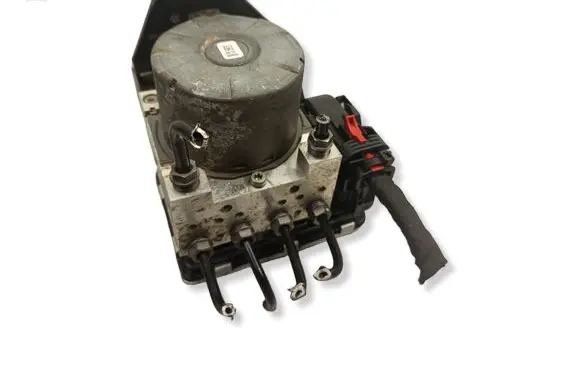 Volkswagen Caddy ABS Pump 7E0907379P 10062531681 28515587163