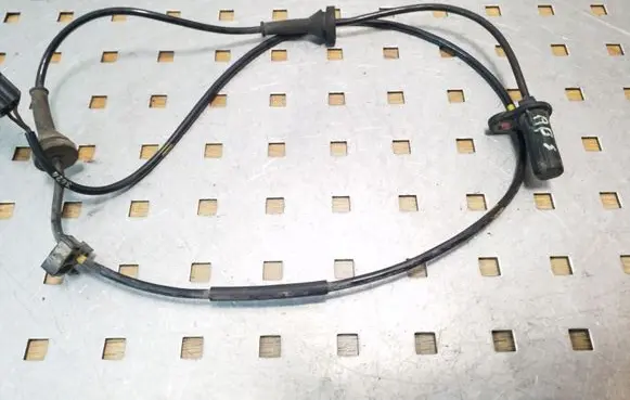 Volvo XC70 ABS brake wheel speed sensor 10071160133 9467580