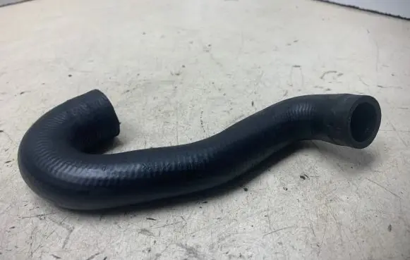 BMW 3 E46 Breather hose/pipe 22485329