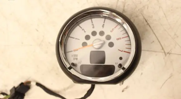 Mini Cooper Countryman R60 Speedometer (instrument cluster) 9260586 BM0505594