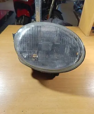 Toyota Corolla E110 Headlight/headlamp 205251