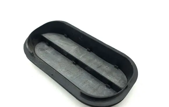 Audi A4 S4 B9 Quarter panel pressure vent 6R0819465A