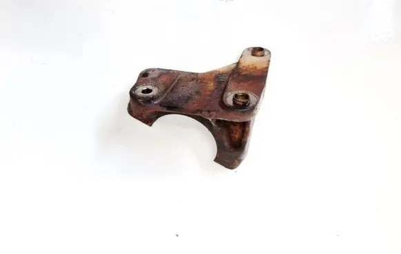Volvo V70 Engine mounting bracket 9143465