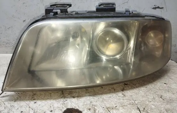 Audi A6 S6 C5 4B Headlight/headlamp 15592400