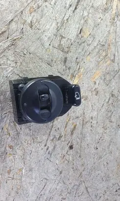 KIA Sorento Wing mirror switch