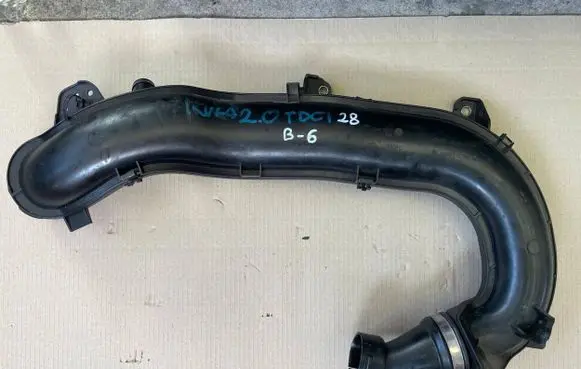 Ford Kuga II Intercooler hose/pipe AV619C623B