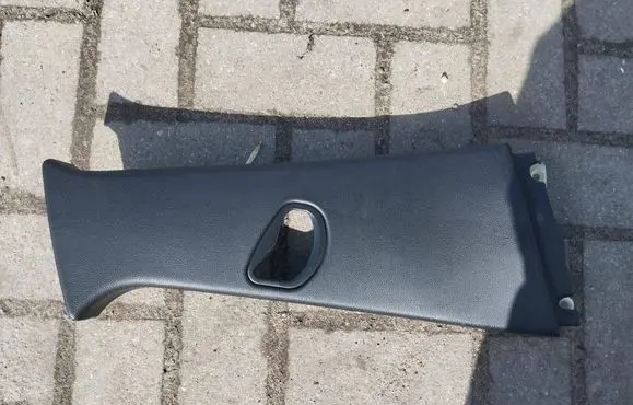 BMW 7 E65 E66 (B) pillar trim (top) 51437001