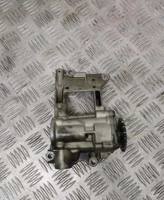 BMW 5 E60 E61 Oil pump 7789838 8706651032