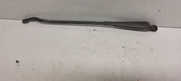 Audi 80 90 B3 Front wiper blade arm