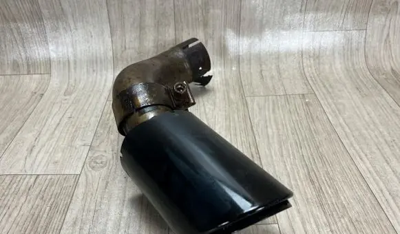 Porsche Cayenne (9Y0 9Y3) Muffler ending 9Y0253825A