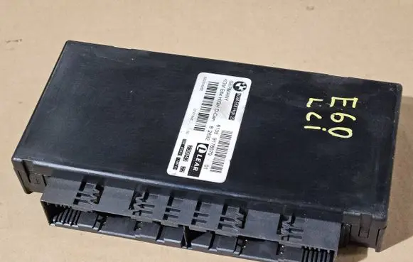 BMW 5 E60 E61 Comfort/convenience module 9176079 532256862 82632