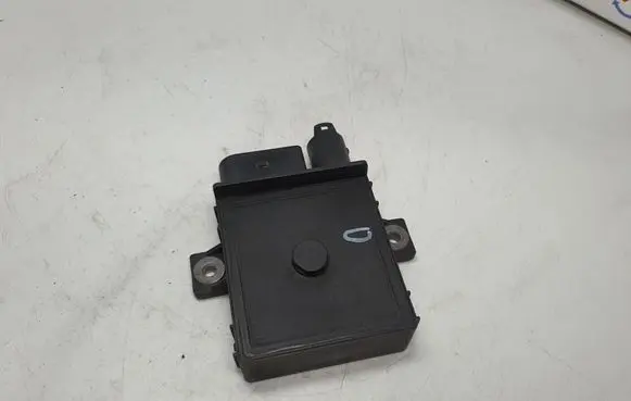 BMW 5 E60 E61 Glow plug pre-heat relay 7801201 12217801201