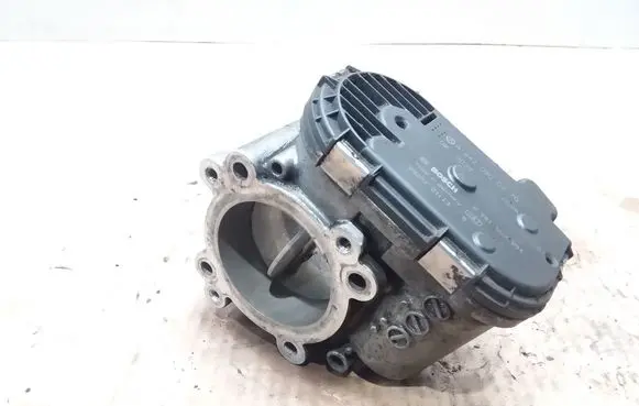 Mercedes-Benz Vito Viano W639 Throttle valve A6420900270 0281002894
