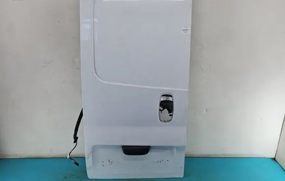 Rear door