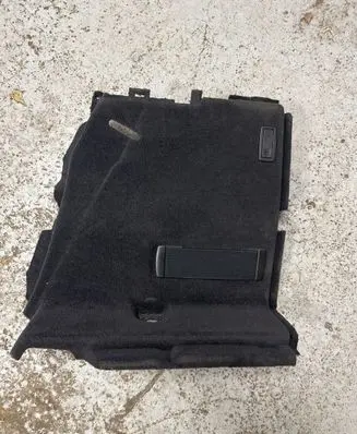 Trunk/boot side trim panel