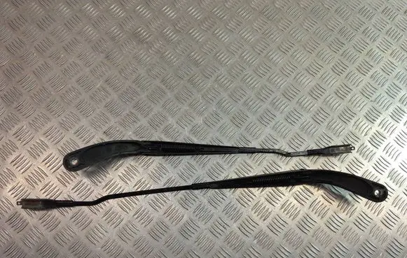 Ford C-MAX II Front wiper blade arm AM5117526AE