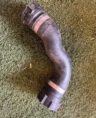 BMW 4 F36 Gran coupe Engine coolant pipe/hose 7812942 8148378