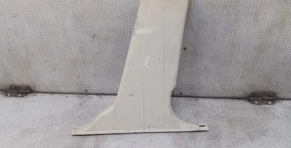(B) pillar trim (bottom)