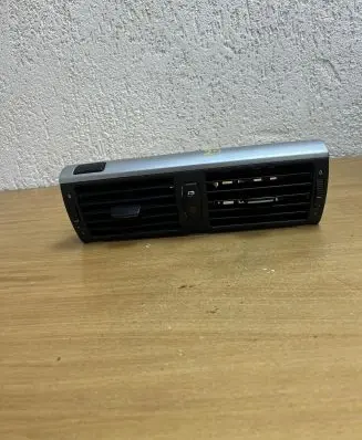 BMW X6 E71 Dashboard air vent grill cover trim 921070503 025