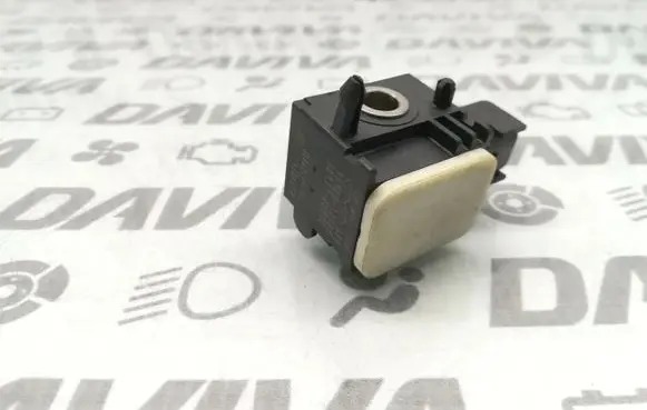 KIA Carens II Airbag deployment crash/impact sensor 95920-1D000