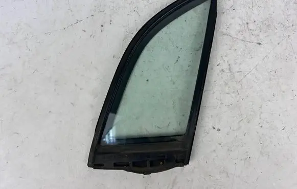 Toyota Mirai Front door vent window glass four-door 6821662010 68216-62010