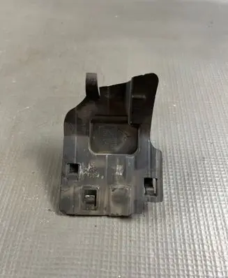 Dacia Duster II Other engine bay part 231767472R