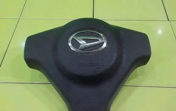 Daihatsu Terios Steering wheel airbag 