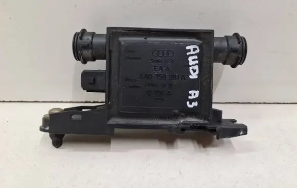 Audi A3 S3 8L Door central lock control unit/module 4A0959981A D104A