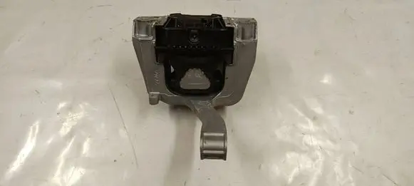 Audi A3 8Y Engine mount bracket 5WA199262D