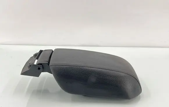 Volvo XC90 Armrest 8674935