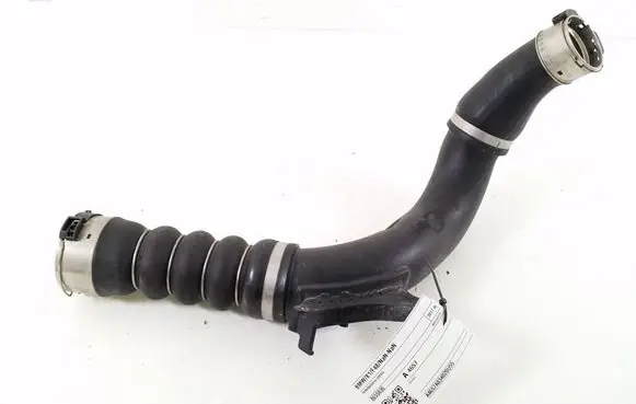Intercooler hose/pipe