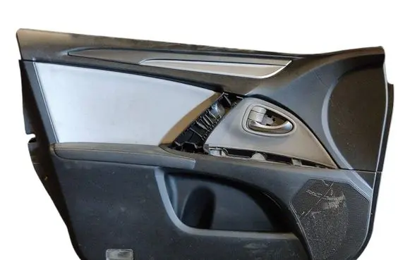 Toyota Avensis T270 Front door card panel trim 6762905060 6762905050