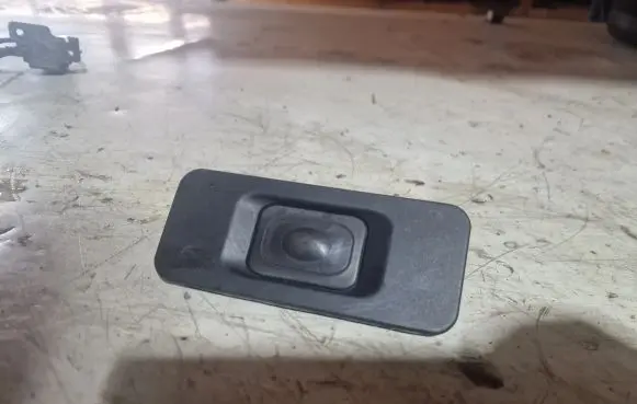 Jaguar XE Tailgate opening switch GX73432B10