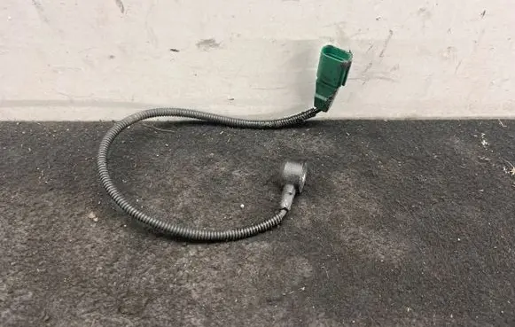Volkswagen PASSAT CC Detonation knock sensor 06E905377A