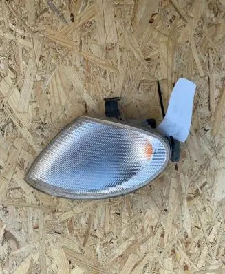 Front indicator light