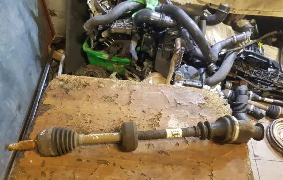 Renault Twingo II Front driveshaft 8200684084