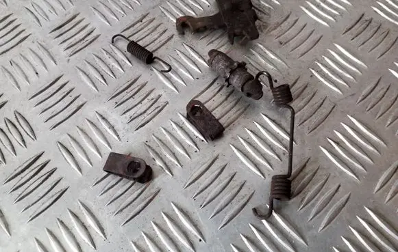 KIA Sorento Other handbrake/parking brake parts 