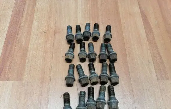 Nuts/bolts